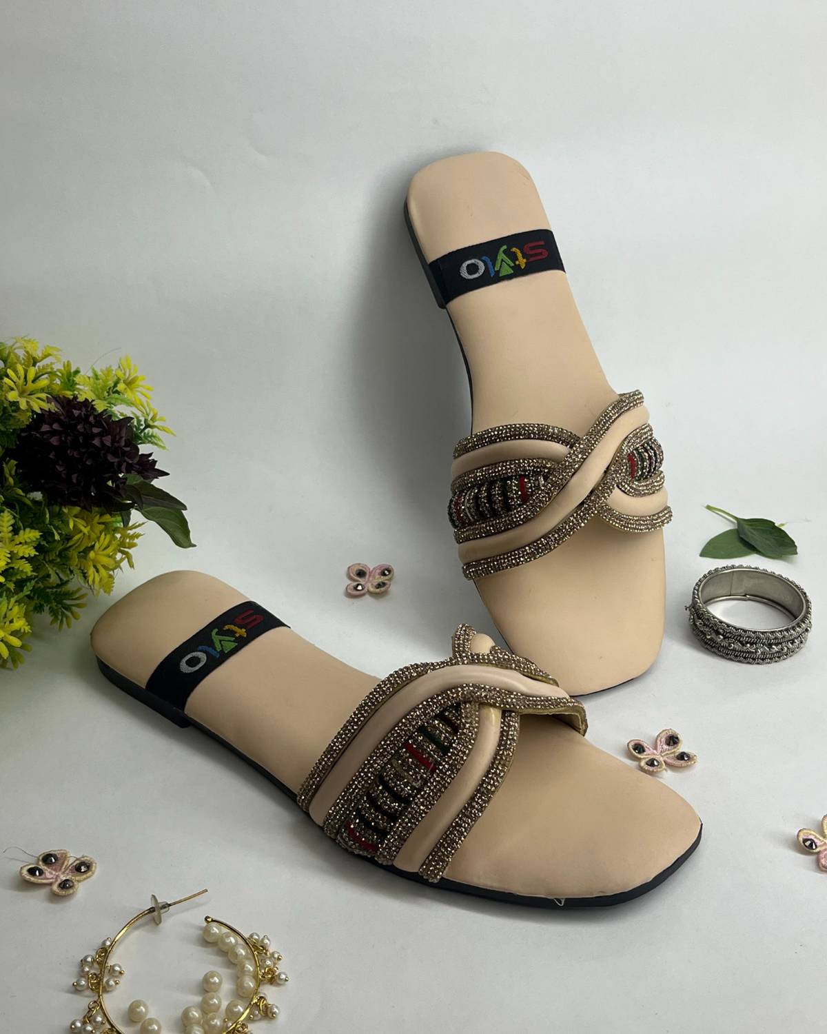 Women glamour slides with woven sparkle strap design